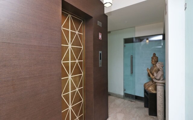 OYO 24067 Hotel Royal Paradise