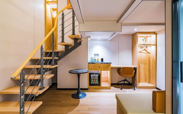 Dequan Landscape Hote