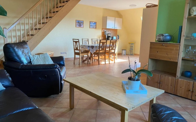 Inviting Apartment in Pruchten With Garden