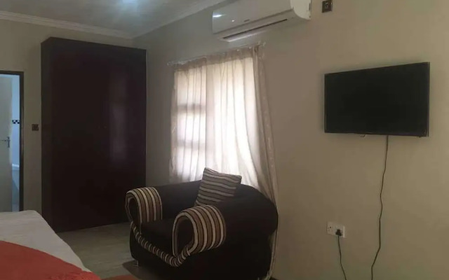 Eagle Suites Guest House