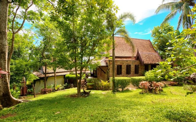 Villa Thai Teak