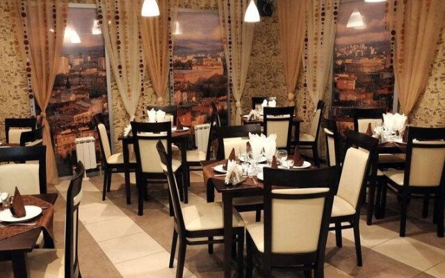 Гостиница Троицкая 