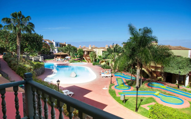 Apartamentos Oasis San Antonio