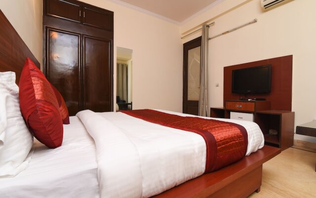 OYO 15376 Purple Star Hotel