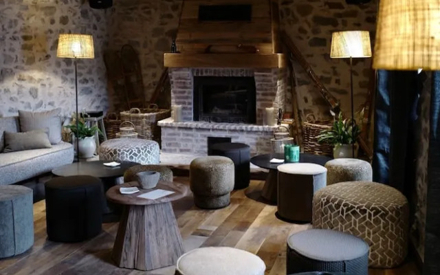 Hotel Le Prieure - 1500m