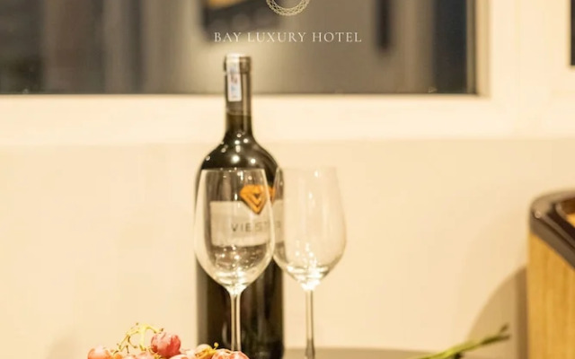 Bay Luxury Hotel & Spa - No 9 Nguyen Truong To, Ha Noi