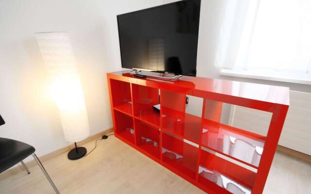 ZH Bordeaux - Letzigrund Hitrental Apartment