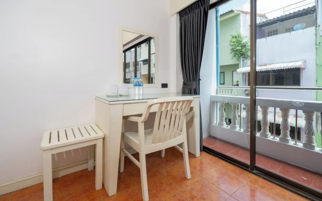 Patong Central Residence & Apartment