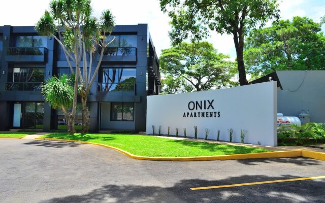 Onix Apartments