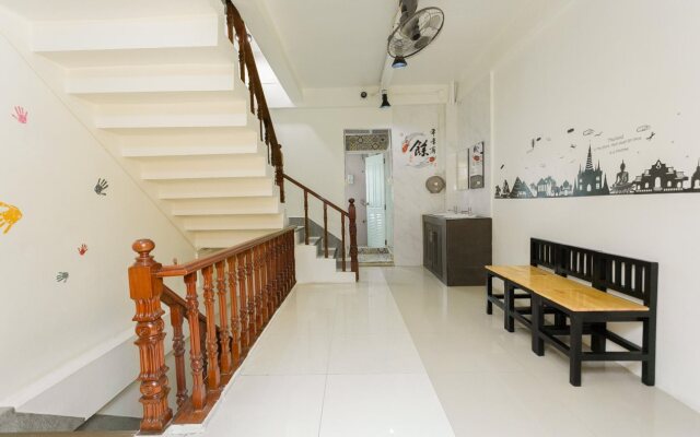 AlphaBed Hostel Bangkok