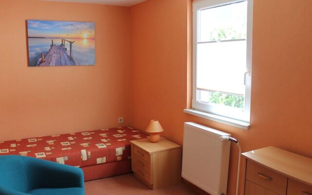 Quaint Bungalow with Garden in Rerik Germany