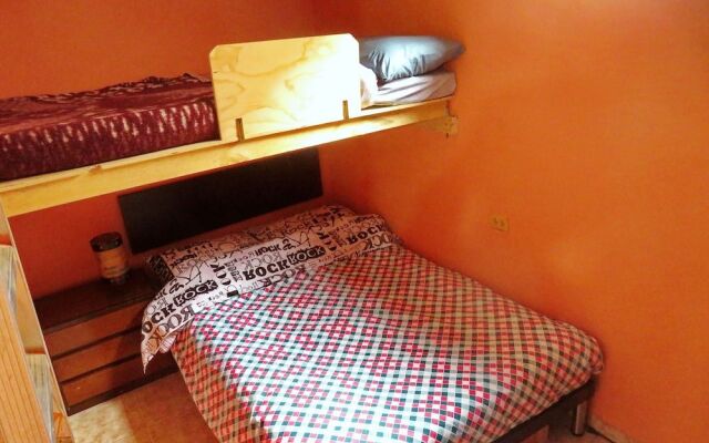 Okar Hostel