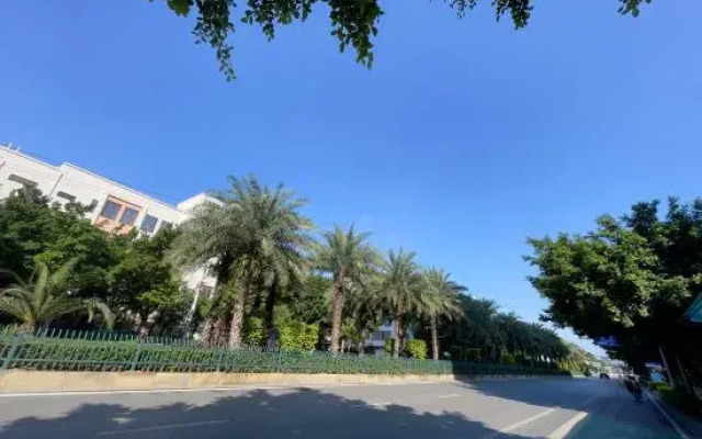 Yeste Hotel (Pingguo Cultural Park City Center)