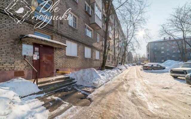 Apartments is not a question on the street. Maxim Gorky, 71