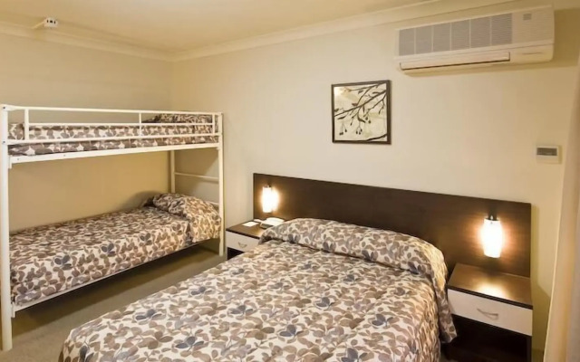 175 Hotel Westmead