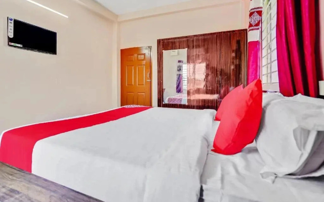Satya Homes by OYO Rooms
