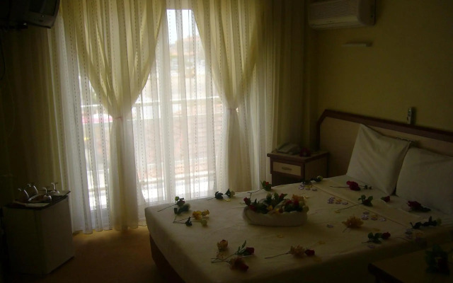 Çesme Sirin Villa Otel