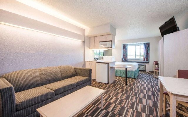 Microtel Inn & Suites Claremore