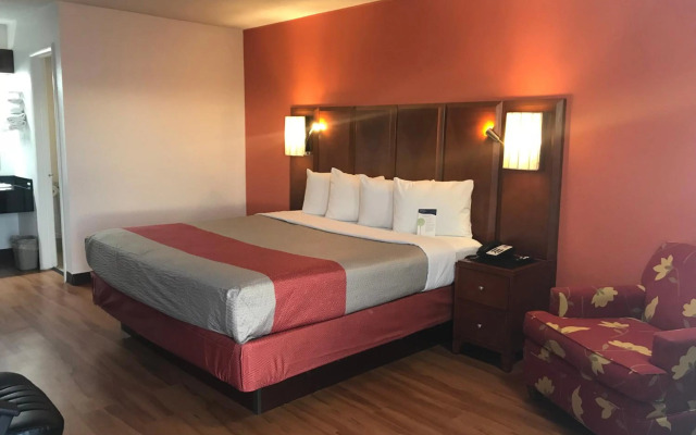 Motel 6 Van Buren, AR