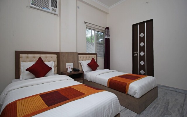 OYO 9231 Hotel Jinesh