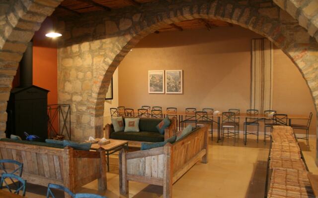 Dana Guest House