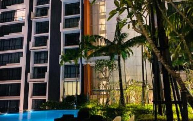 Grand Medini Suites by RR JBcity