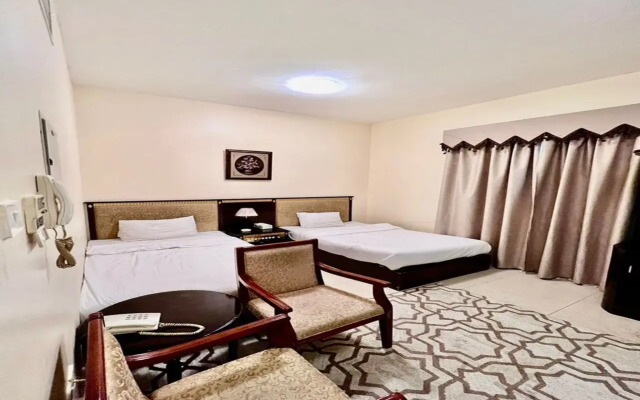 Dream Palace Hotel