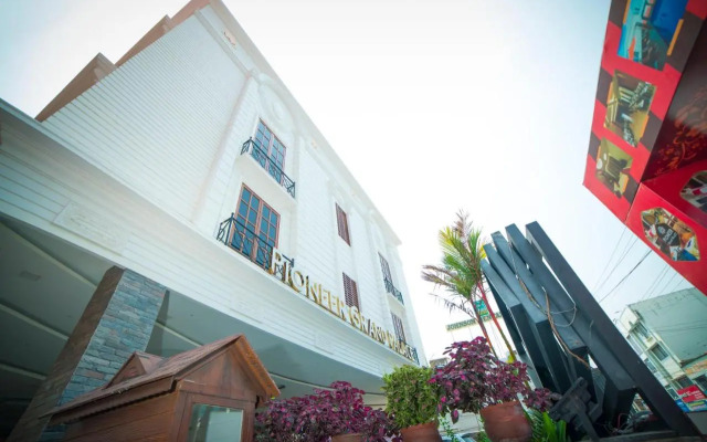 Hotel Pioneer Grand Palace