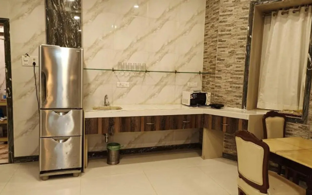 OYO Rooms Colaba
