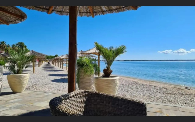 Poolhouse Flip Flop - mit privatem Pool