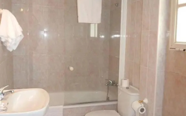 Hostal Restaurante Las Canteras