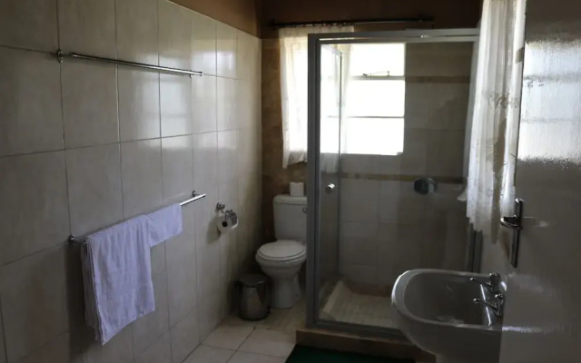Ganda Lodge