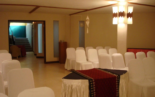 Huarn Jana Boutique