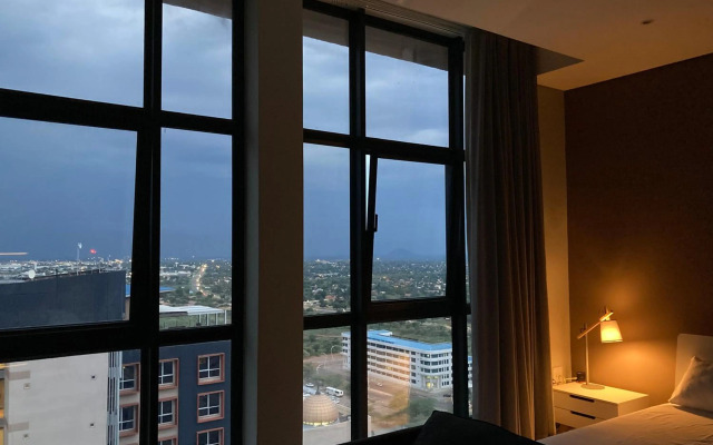 Urban Awe Apartment: iTowers 21st Floor