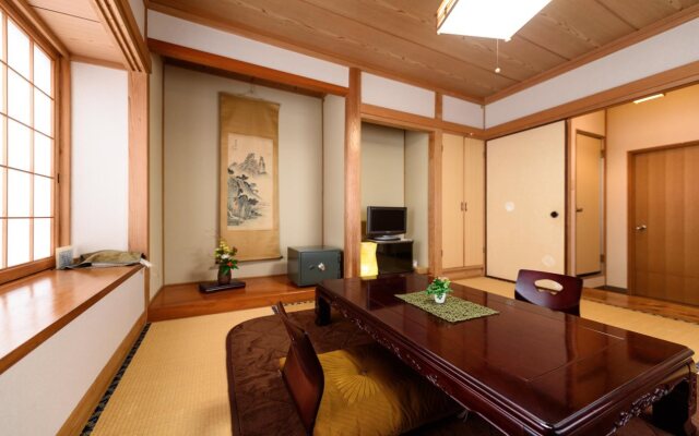 Yufuin Onsen Ryokan Jinnouchi