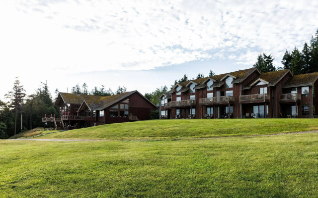 Tsa-Kwa-Luten Lodge