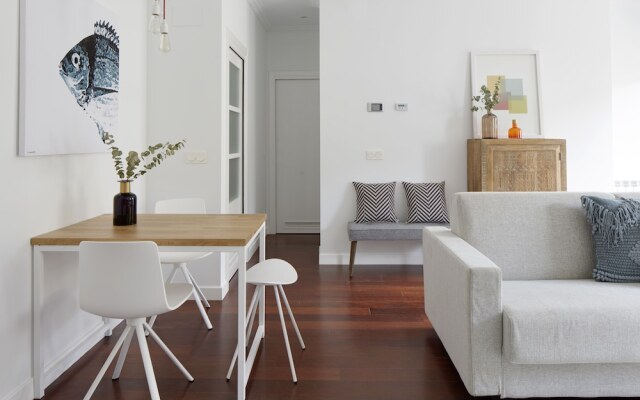 Basque Terrace by FeelFree Rentals