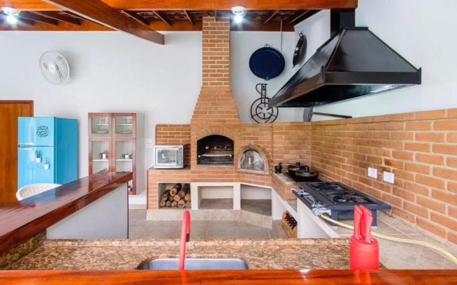 Bh 12: Casa Com Piscina, Perfeita E Bem Localizada!!!