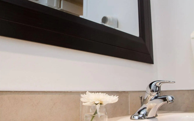 Rideau Heights Inn