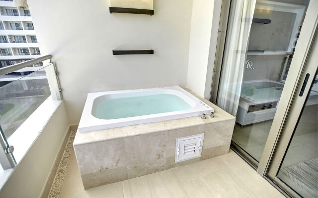 Royalton Blue Waters Montego Bay, An Autograph Collection All Inclusive Resort