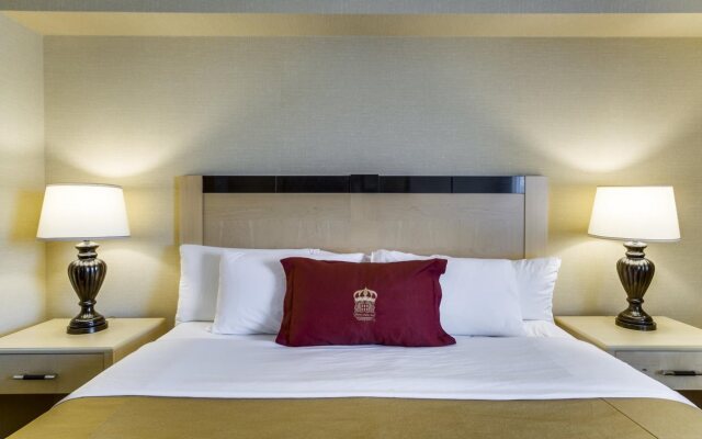 Monte Carlo Inn Barrie Suites