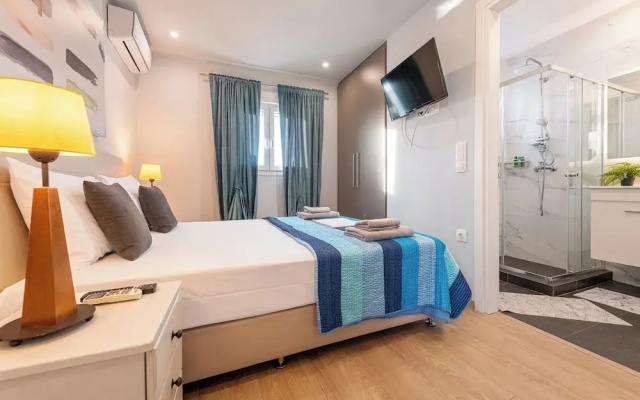 Acropolis Magical View Suite, Metro Kerameikos