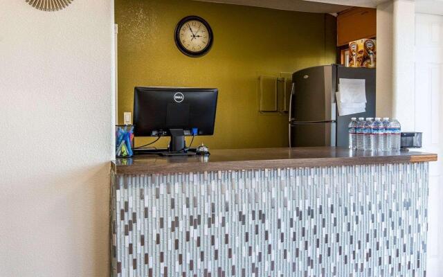 Rodeway Inn Downtown Hanford