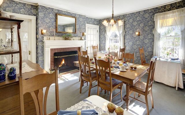 Thorncroft Inn