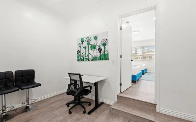 Spacious Bright Home Fully Equipped