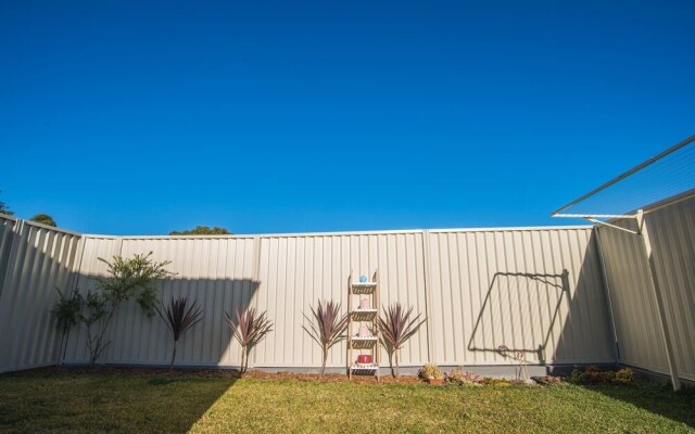 PEACEFUL 2Kingbed RootyHill Townhouse near Station