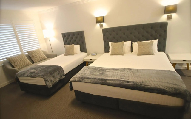 Quays Hotel