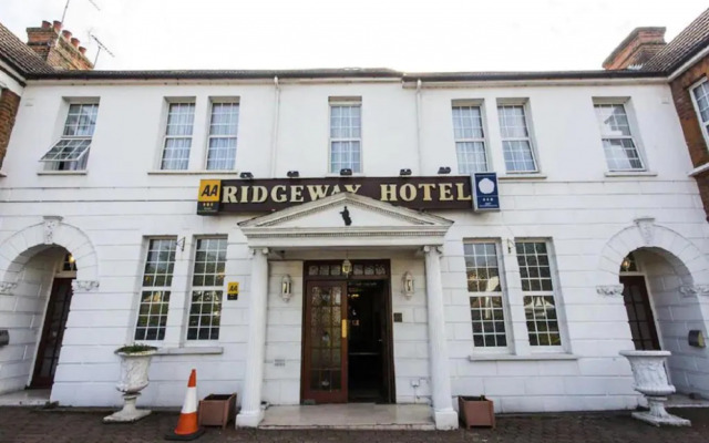 Ridgeway Hotel