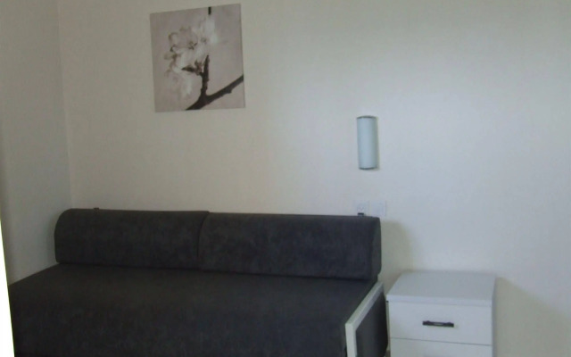 Blue Weiss Hotel