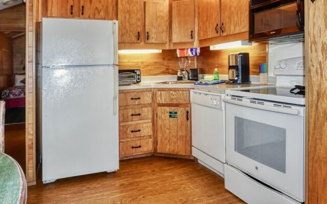 Lake Seminole Country Cabins